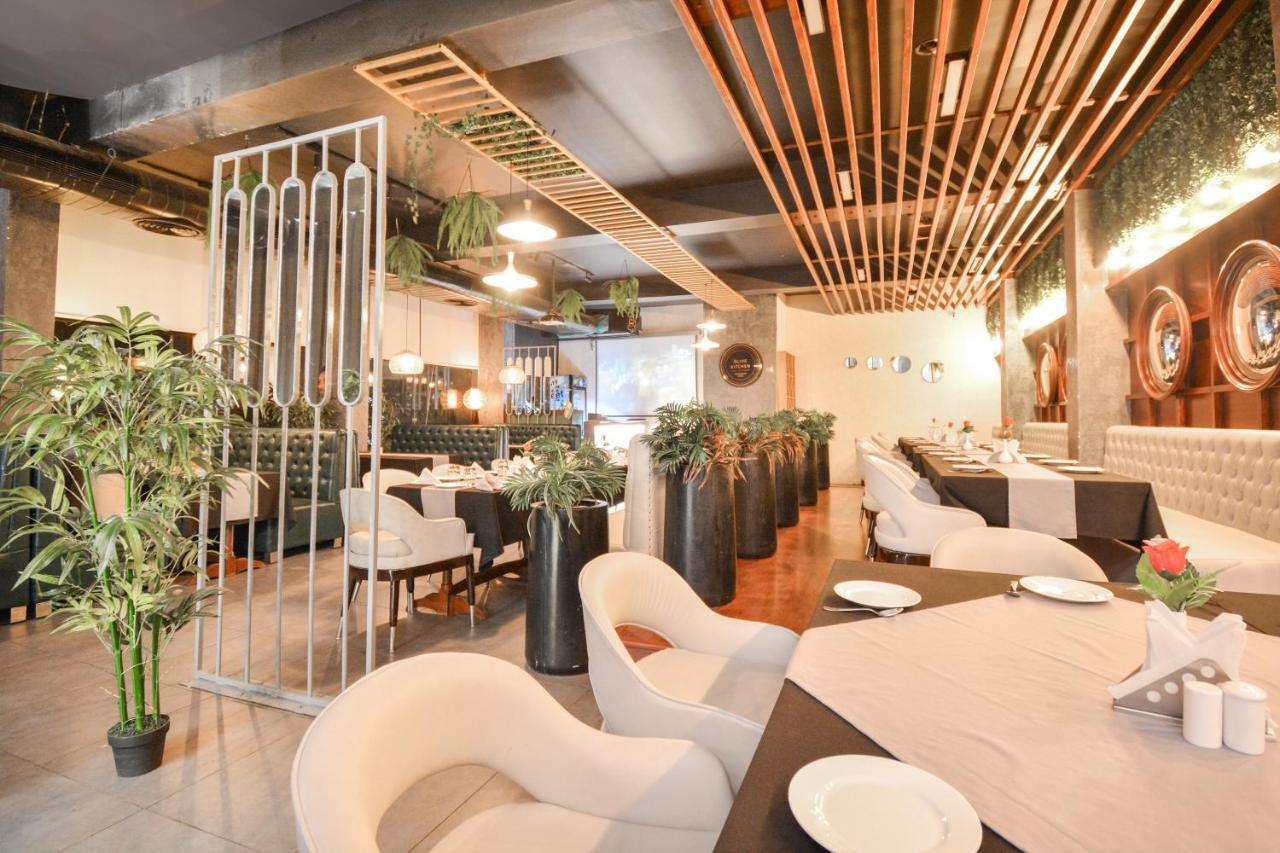 Oyo 46616 Hotel Abhinandan Jind 外观 照片